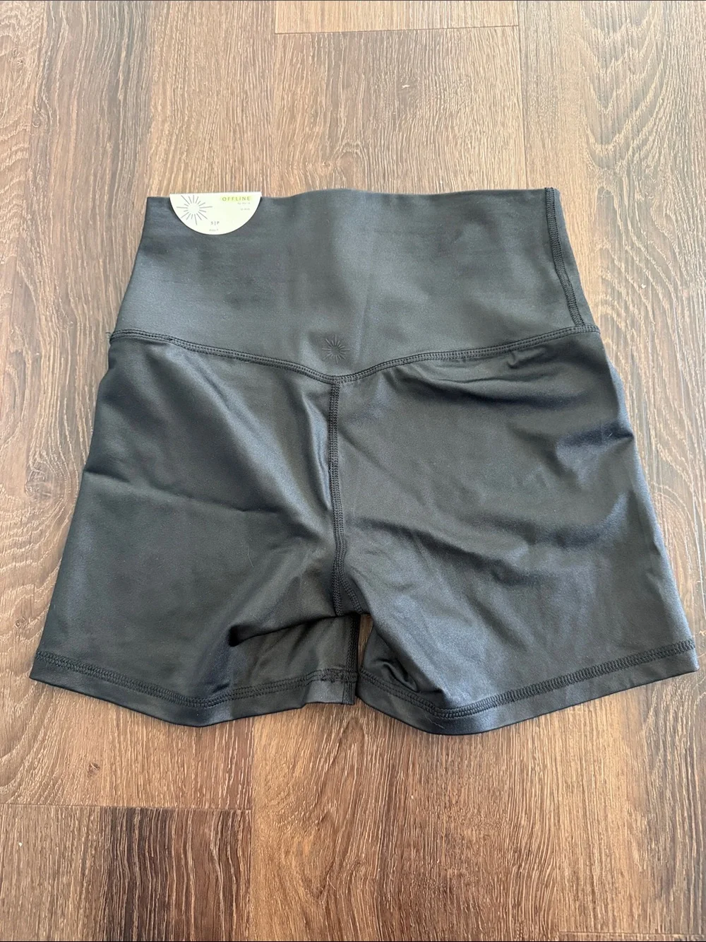 aerie Black Goals Gloss Biker shorts 4”
